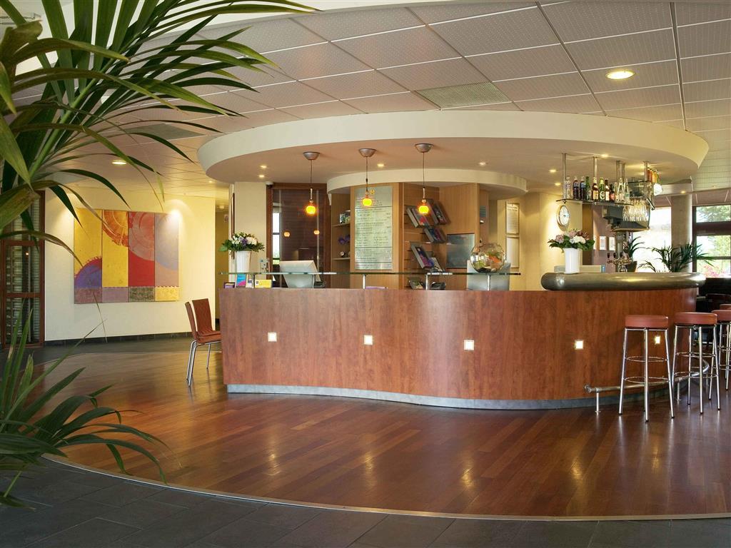 Hotel Paris Grand Cdg Aeroport 4*