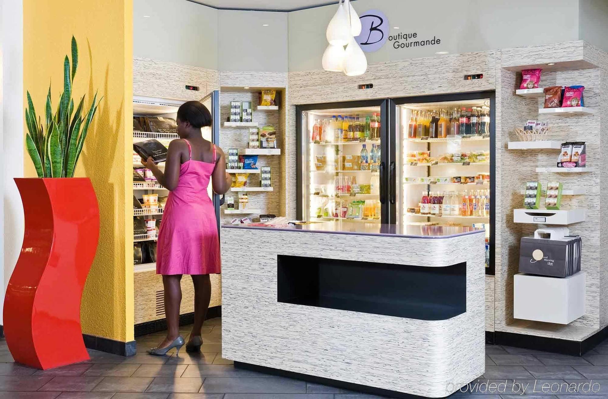 Hotel Paris Grand Cdg Aeroport 4*